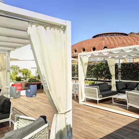 Iq Ξενοδοχείο 4*