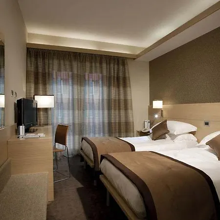 Hotel Iq Rom
